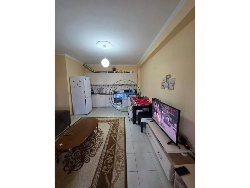 Durres, jepet me qera apartament 3+1 Kati 4, 154 m² 350 € (Kompleksi Rotondo Plepa)