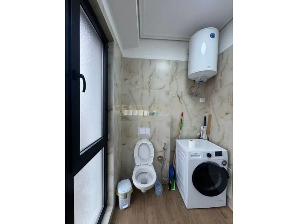 Tirane, shes apartament 1+1 , 69 m² 160.000 € (Kompleksi Arlis, Rruga e Dibres)