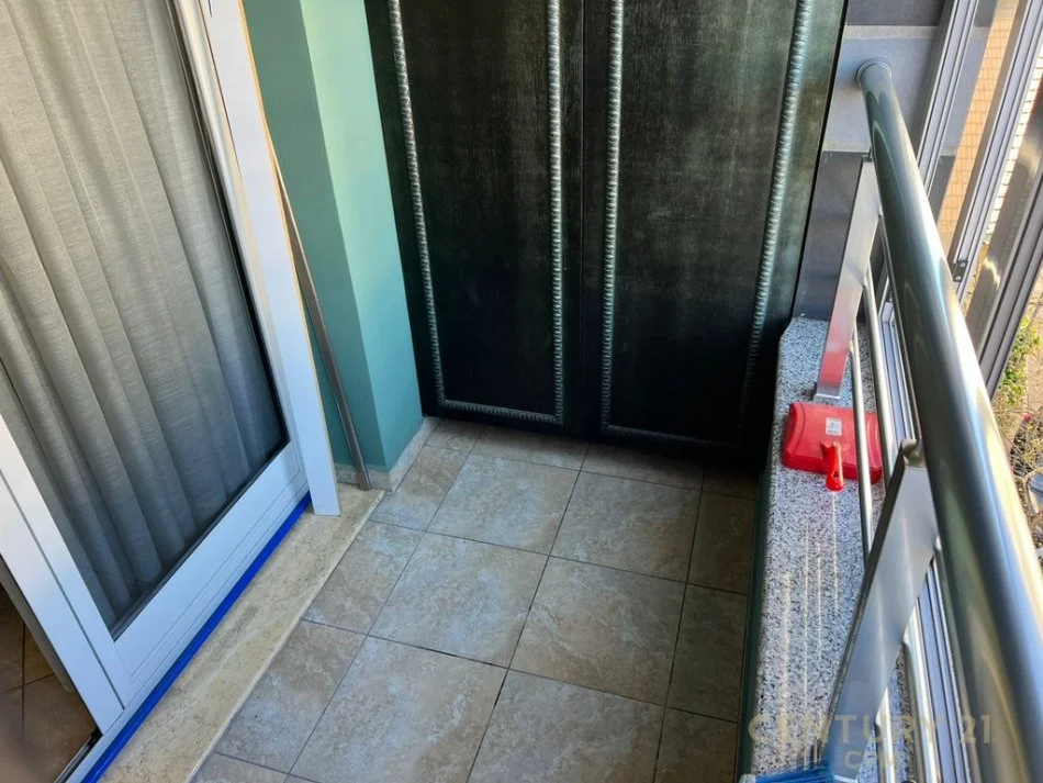 Tirane, jap me qera apartament 1+1+Ballkon , 81 m² 600 € (Komuna e Parisit)