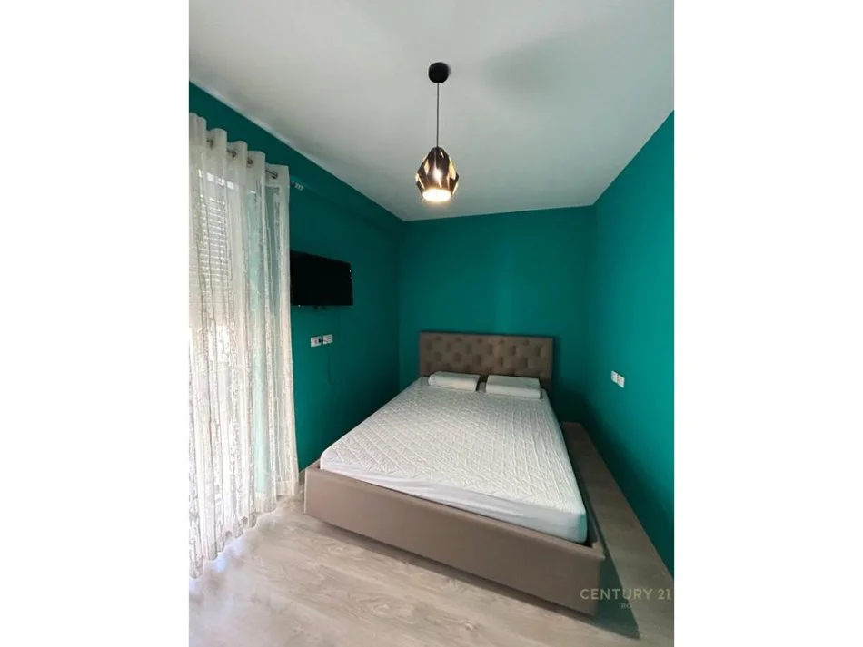 Tirane, jap me qera apartament 2+1+2 , 90 m² 700 € (KOMPLEKSI MAGNET, 21 DHJETORI)