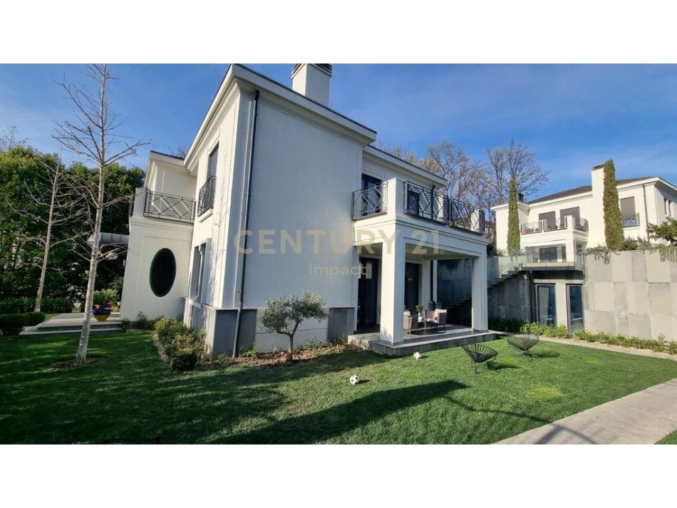 Tirane, jepet me qera Vile 3 Katshe Kati 3, 1.034 m² 9.000 € (Rezidenca Ekskluzive Rolling Hills)