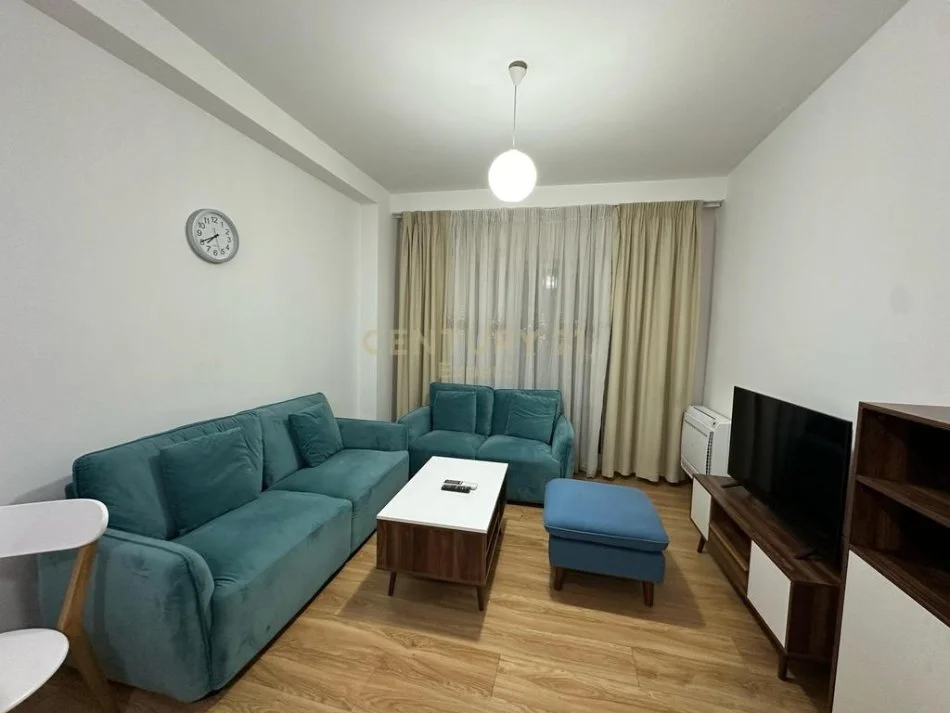 Tirane, jepet me qera apartament 2+1 Kati 4, 85 m² 800 € (hipoteka)
