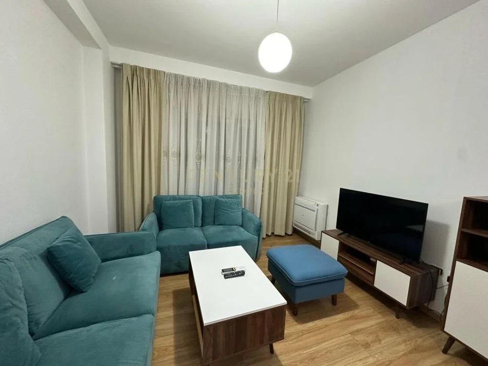 Tirane, jepet me qera apartament 2+1 Kati 4, 85 m² 800 € (hipoteka)