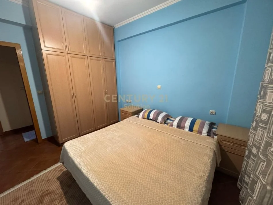 Tirane, jepet me qera Kati 2, 550 m² 550 € (Astir)