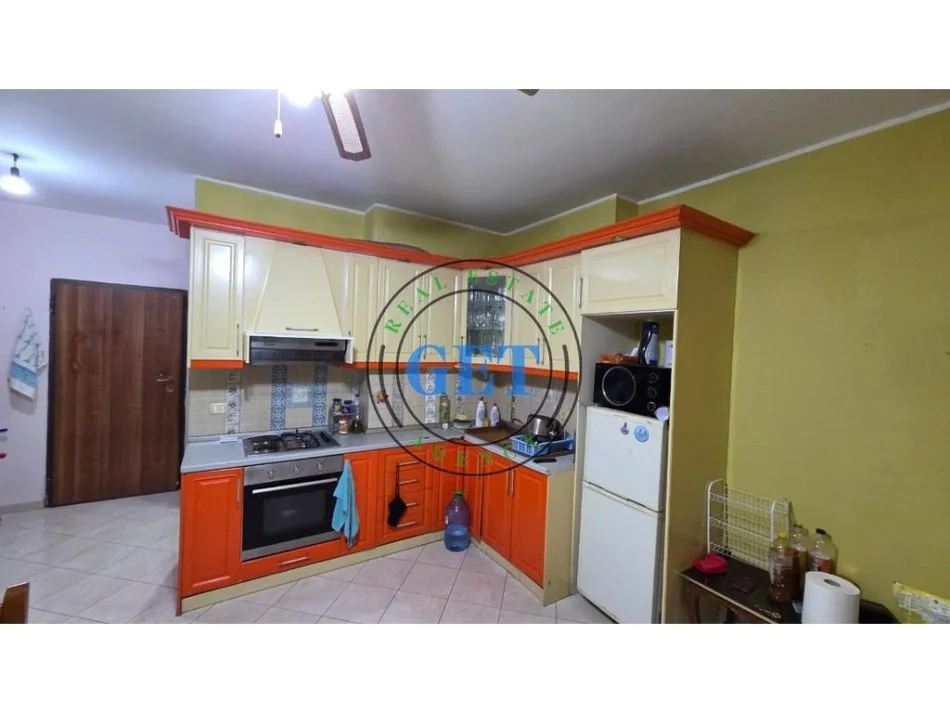 Durres, shitet apartament 1+1+Ballkon Kati 4, 80.000 € 