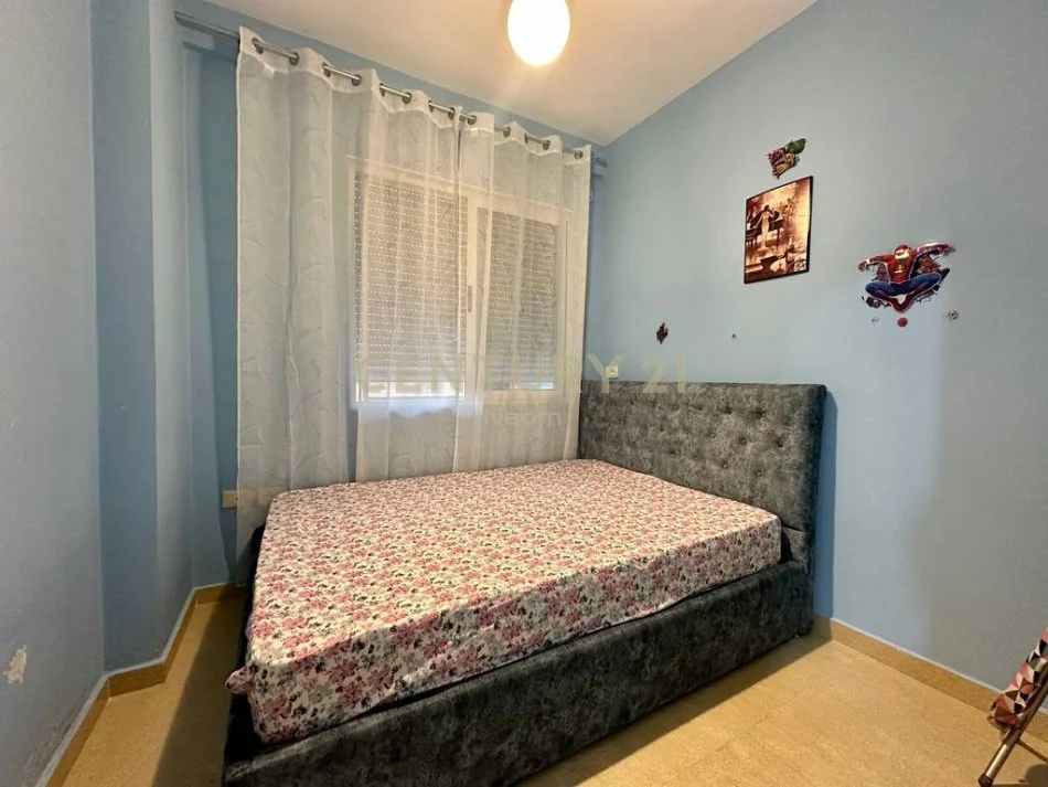 Tirane, jap me qera apartament 2+1+POST PARKIMI , 68 m² 500 € (KOPSHTI BOTANIK)