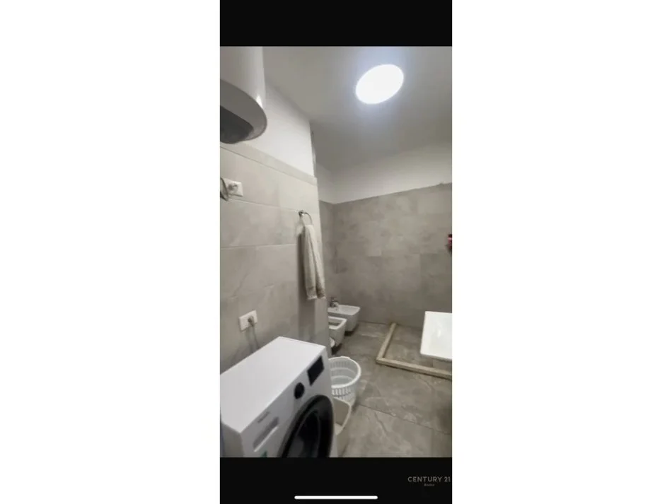 Tirane, shitet apartament 1+1+Ballkon Kati 7, 67 m² 108.000 € (yzberisht bosko111192)