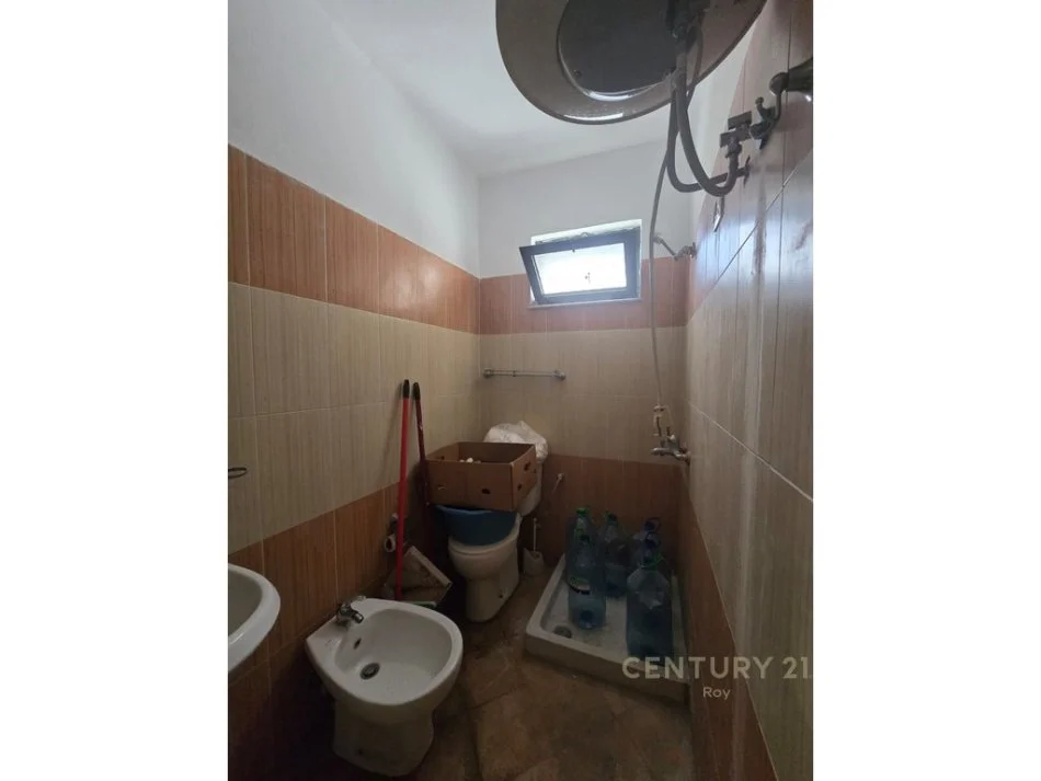 Durres, shitet garsonier 1+1 Kati 3, 43 m² 45.000 € (Golem)