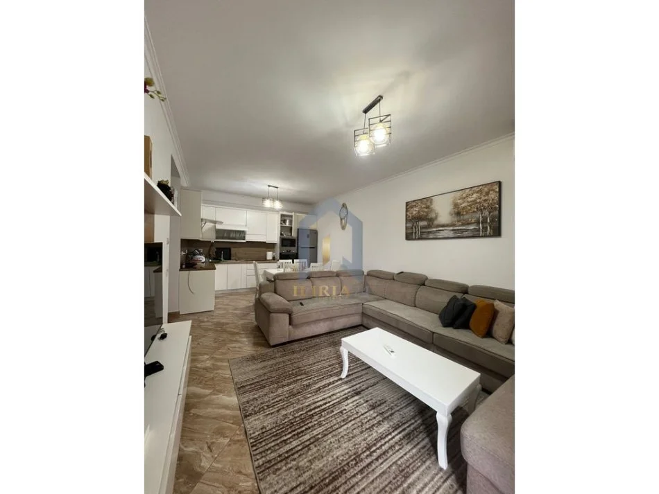 Shitet apartament 2+1+2 kompleksi "Green City"