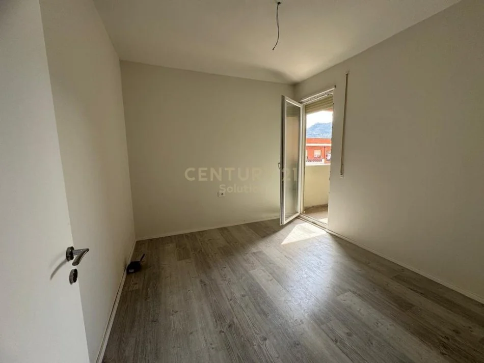 Tirane, shes apartament 2+1 , 104 m² 167.000 € (TIRANA GOLDEN PARK, Selite)