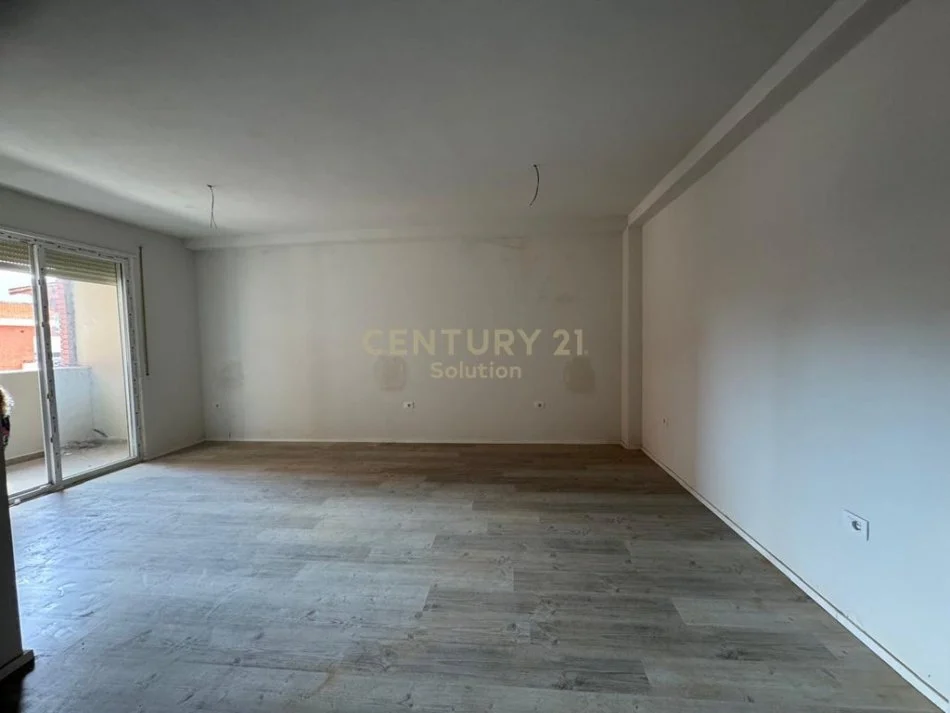 Tirane, shes apartament 2+1 , 104 m² 167.000 € (TIRANA GOLDEN PARK, Selite)