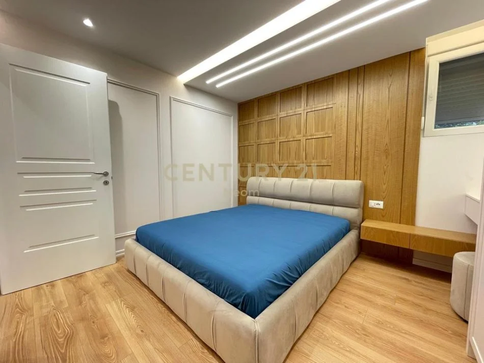 Tirane, jepet me qera apartament 1+1 Kati 1, 55 m² 600 € (tirana e re)