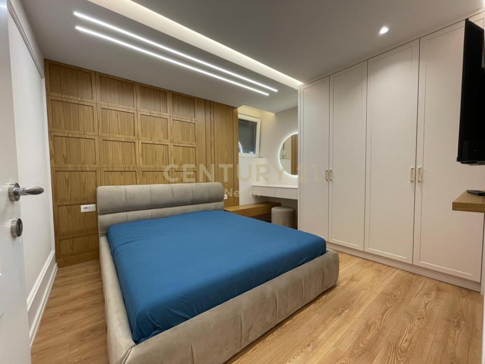 Tirane, jepet me qera apartament 1+1 Kati 1, 55 m² 600 € (tirana e re)