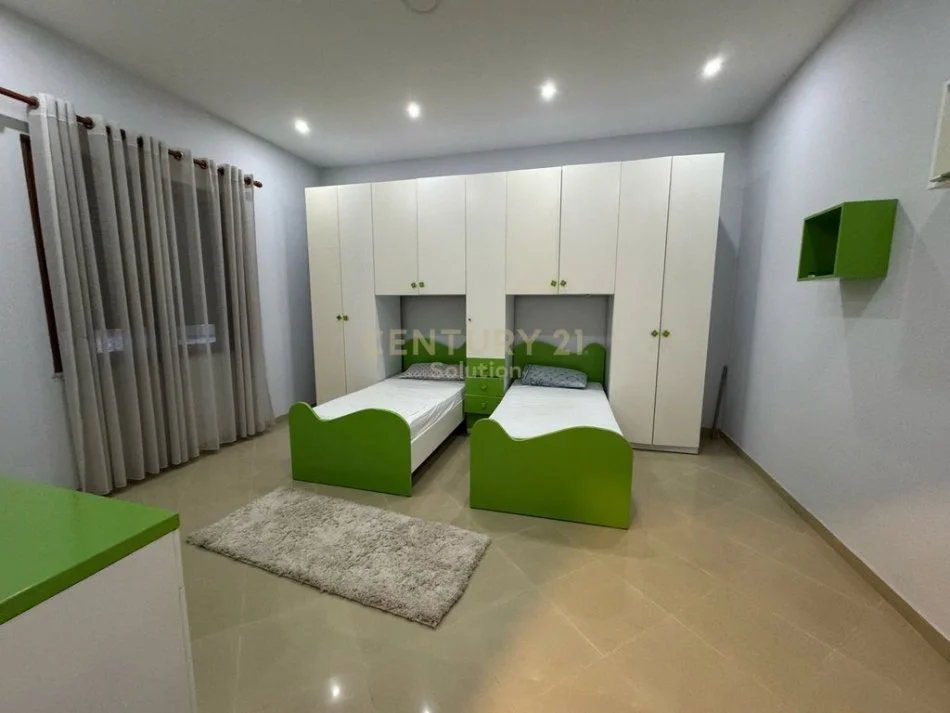 Tirane, jepet me qera apartament 2+1 Kati 3, 100 m² 450 € (rruga tre deshmoret)