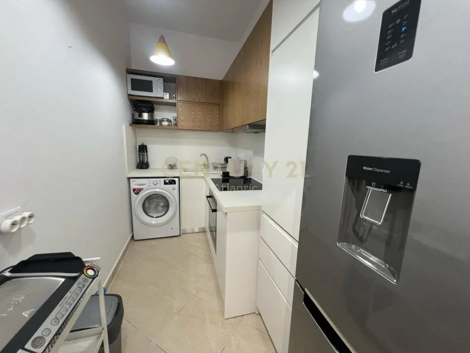 Durres, shitet apartament 2+1 Kati 0, 158 m² 255.000 € (Gjiri i Lalezit)