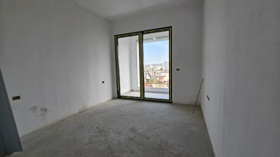 Tirane, shitet apartament 2+1 Kati 5, 109 m² 326.400 € (SQUARE 21)
