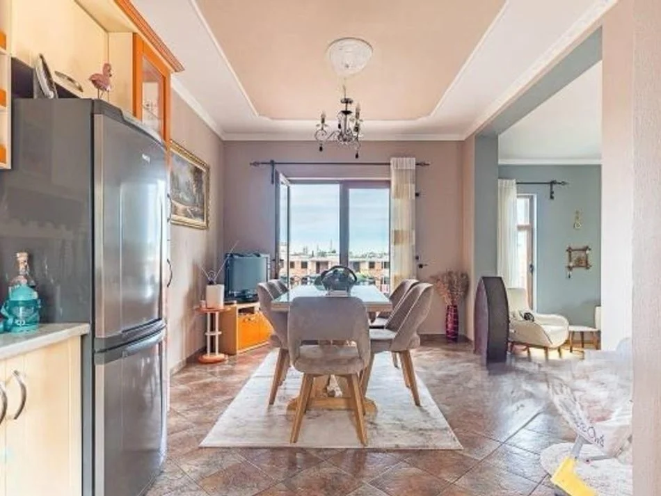 Tirane, shitet Vile 3 Katshe Kati 3, 439 m² 580.000 € 