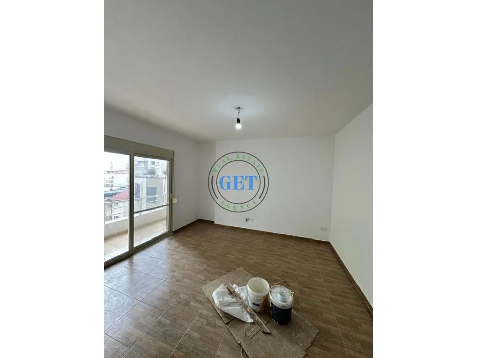 Durres, shitet apartament 2+1 Kati 5, 116 m² 135.000 € (Ish Rajoni I Policise)
