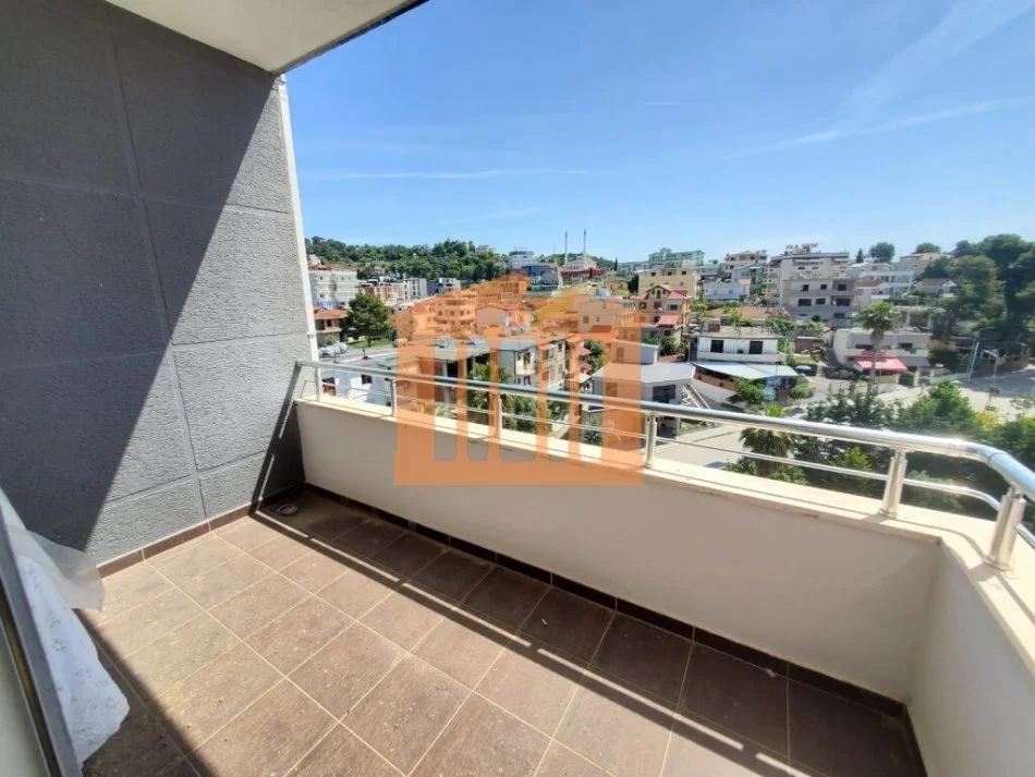 Durres, shitet apartament 1+1+Ballkon Kati 5, 75 m² 63,000 € 