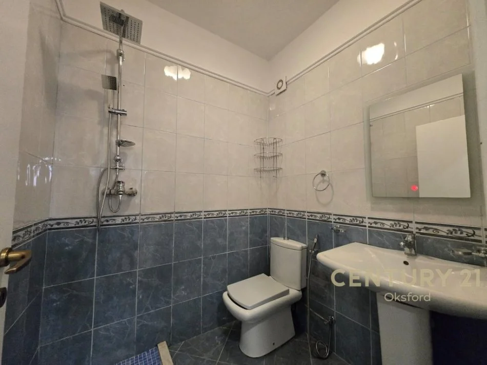 Tirane, jap me qera apartament 2+1+2+POST PARKIMI+Ballkon , 101 m² 750 € (LIQENI I THATE)