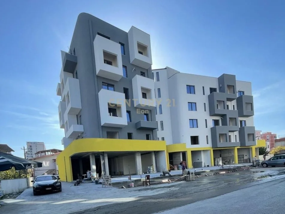 Durres, shitet apartament 2+1 Kati 5, 112 m² 134.760 € (PRANE TREGUT INDUSTRIAL)