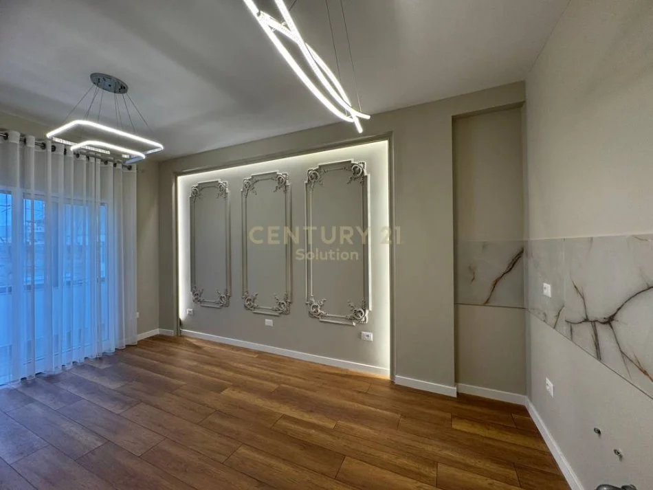 Tirane, shitet apartament Kati 4, 61 m² 135.000 € 