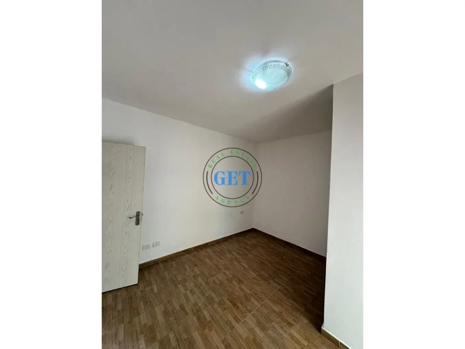 Durres, shitet apartament 2+1 Kati 5, 116 m² 135.000 € (Ish Rajoni I Policise)