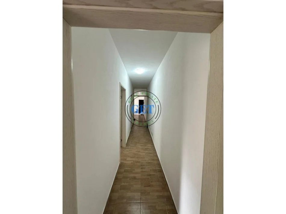 Durres, shitet apartament 2+1 Kati 5, 116 m² 135.000 € (Ish Rajoni I Policise)
