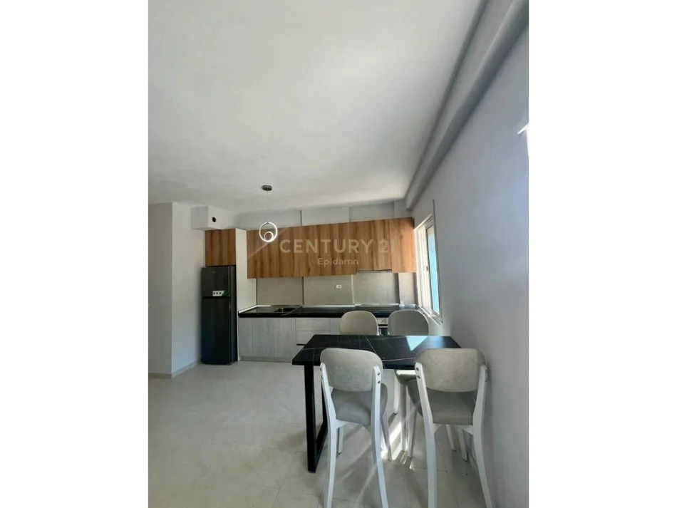 Durres, shitet apartament 1+1+Ballkon Kati 2, 72 m² 140.000 € (VOLLGA)