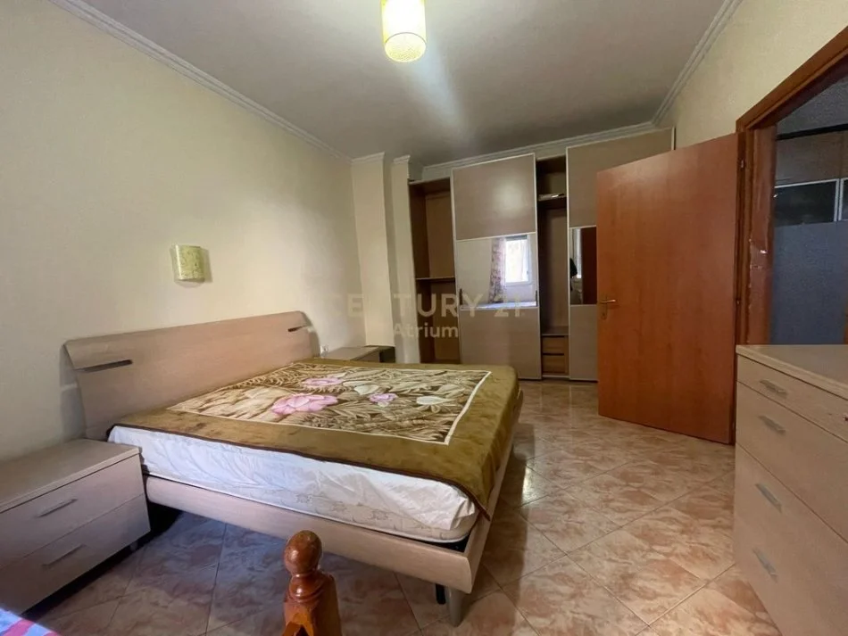 Tirane, jepet me qera apartament Kati 2, 70 m² 450 € 