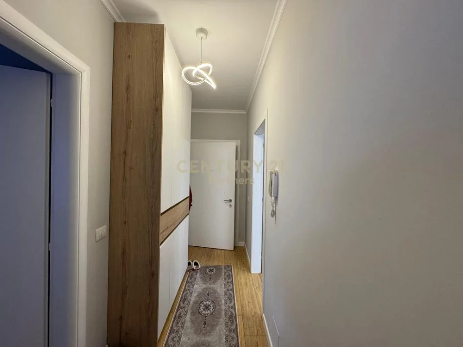 Tirane, shitet apartament Kati 6, 74 m² 128.000 € 