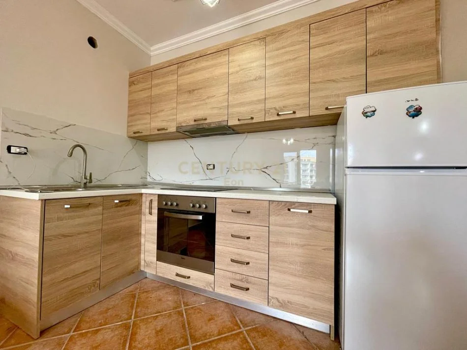 Durres, shitet apartament 1+1+Aneks+Ballkon Kati 4, 65 m² 65.000 € (shkembi i kavajes)