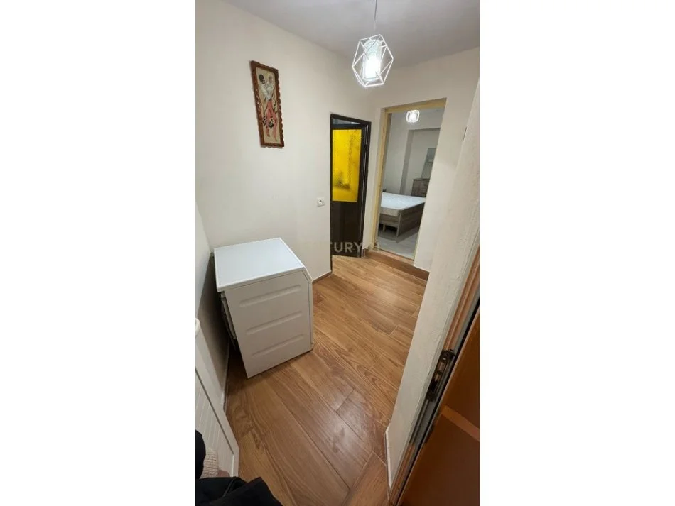 Tirane, jepet me qera apartament Kati 1, 51 m² 400 € (rajoni numer 4)