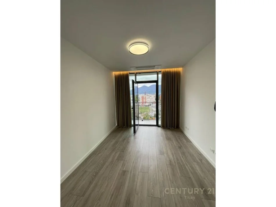 Tirane, jap me qera zyre , 125 m² 1.300 € (Lake View Residences, Liqeni i Tiranës)