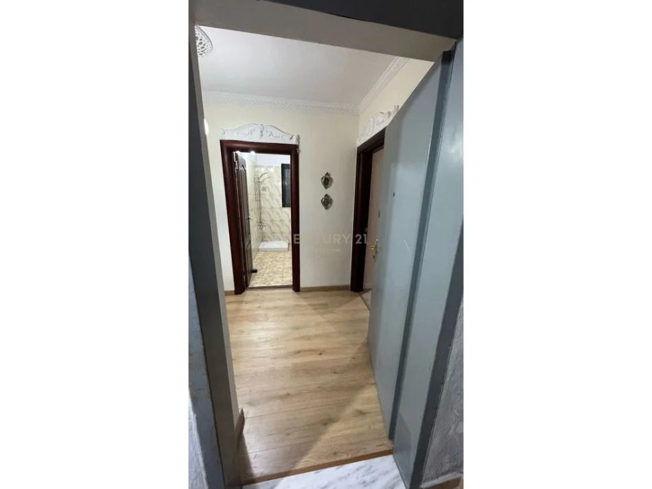 Tirane, jepet me qera apartament 1+1 Kati 1, 75 m² 500 € (rajoni numer 4)