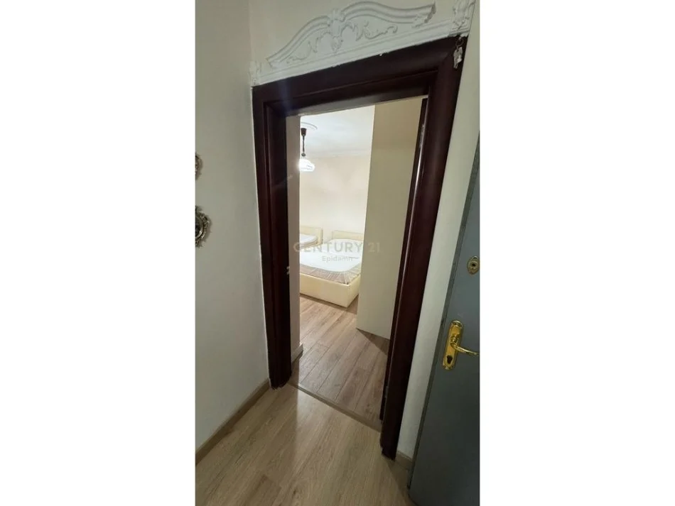 Tirane, jepet me qera apartament 1+1 Kati 1, 75 m² 500 € (rajoni numer 4)