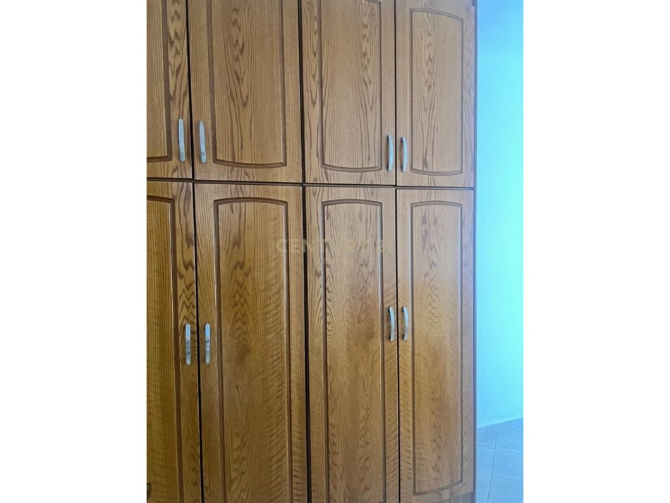 Durres, jepet me qera apartament 2+1 , 350 € (plazh durres)