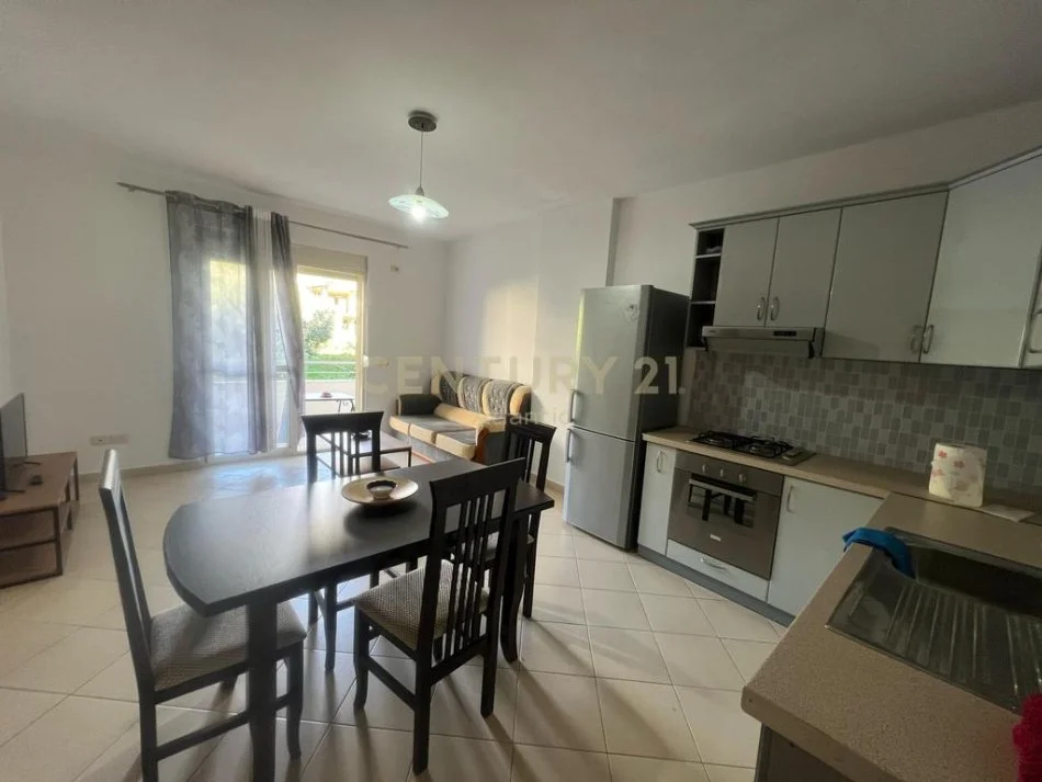 Shqiperi, shes 1+1 Kati 3, 67 m² 56.000 € (shkembi i kavajes)