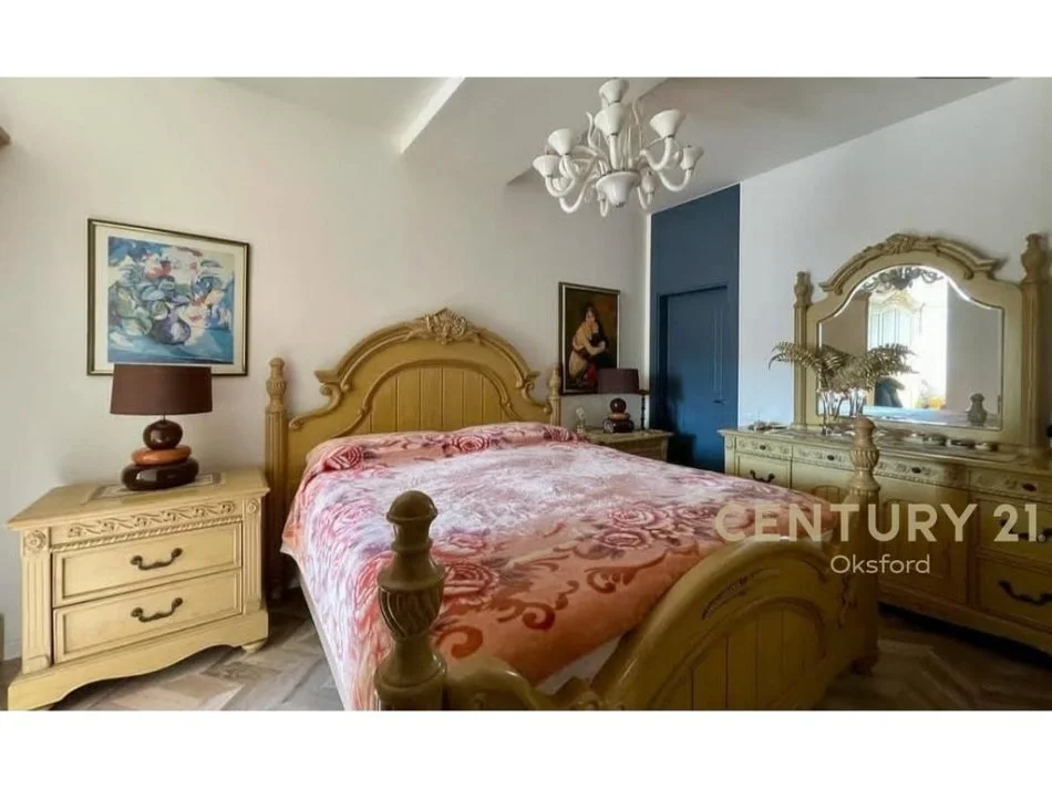 Tirane, shitet apartament Kati 8, 228 m² 360.000 € 