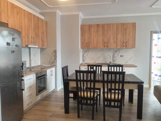 Tirane, shes apartament 2+1+BLK 133.000 Euro