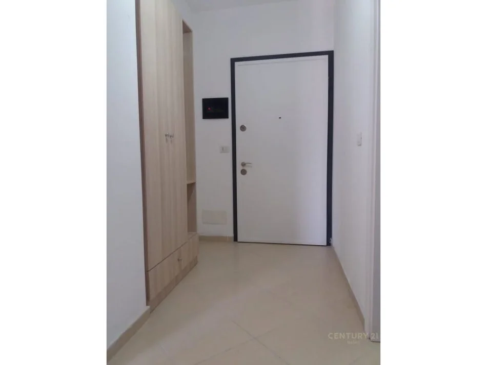 Tirane, jepet me qera apartament 1+1 Kati 3, 57 m² 400 € (Rruga Don Bosko)