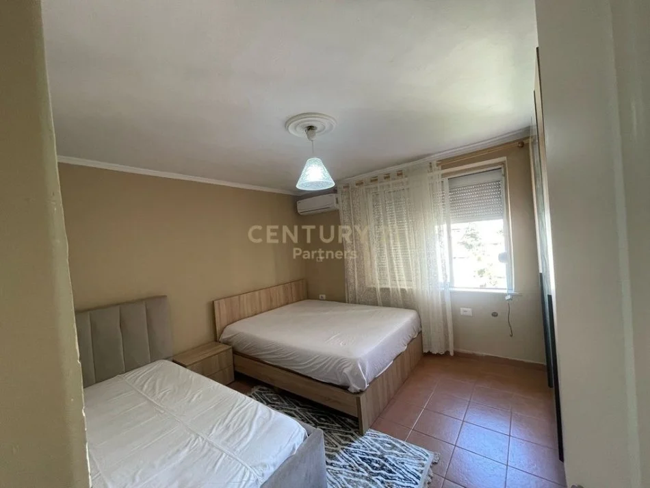 Tirane, jepet me qera apartament 2+1+Ballkon Kati 5, 56 m² 550 € (Prane Siri Kodres)