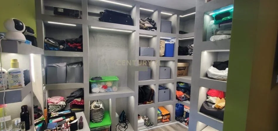 Tirane, shitet apartament 2+1 Kati 4, 106 m² 270.000 € 