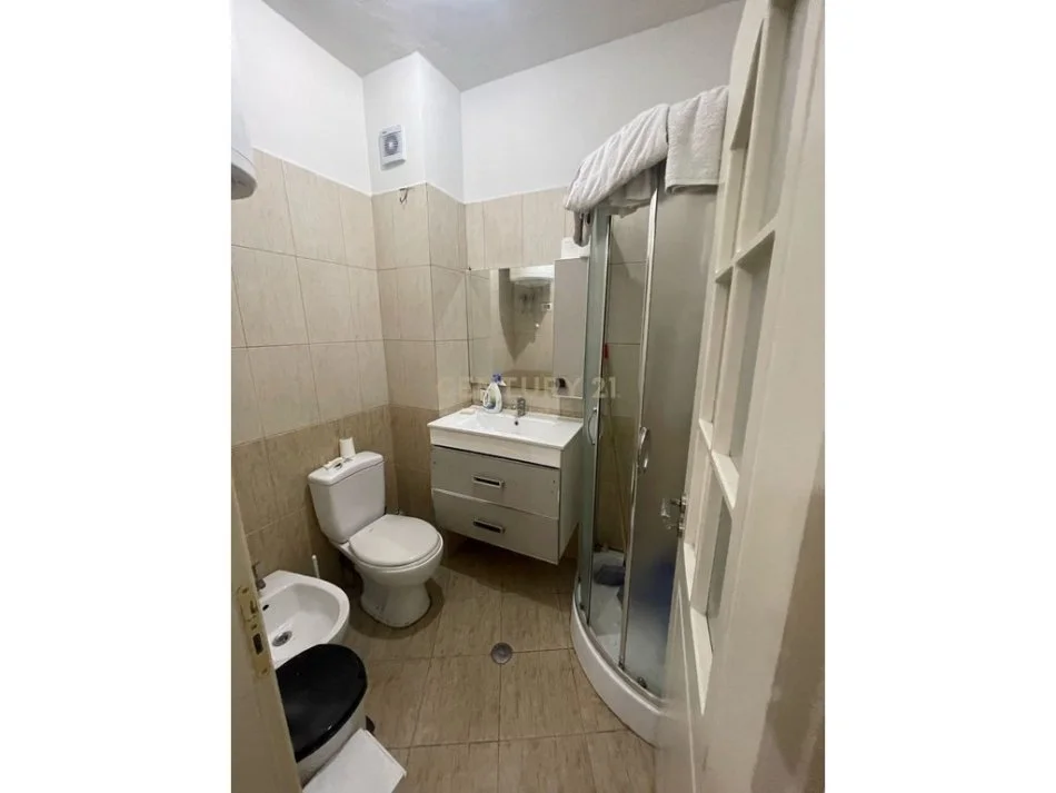 Tirane, shitet apartament Kati 4, 77 m² 100.000 € 