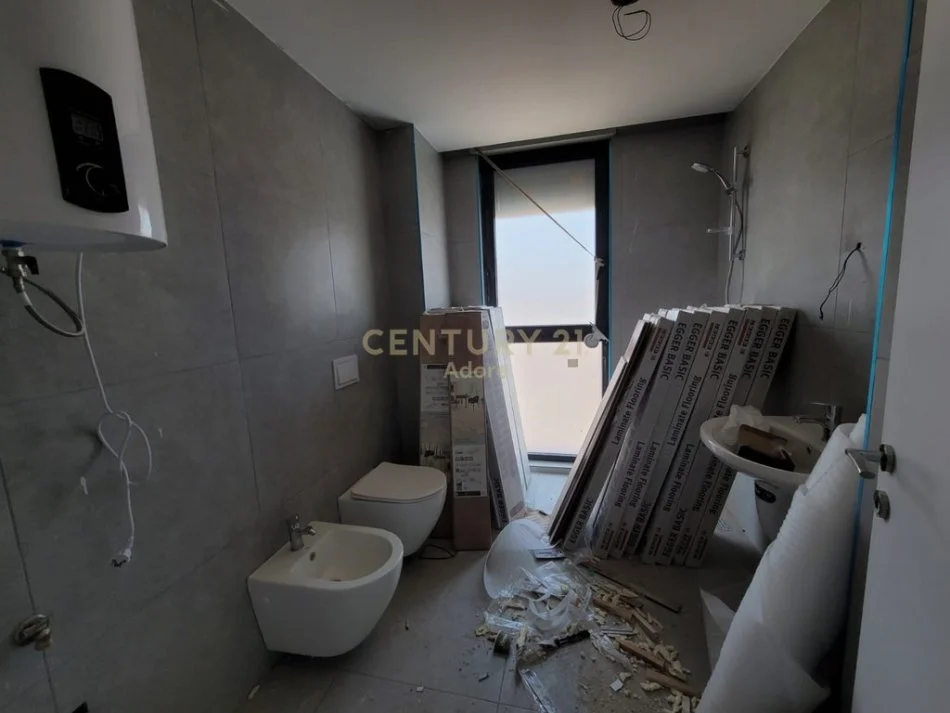 Shqiperi, shitet apartament 2+1 Kati 5, 118 m² 165.600 € (ish dogana)