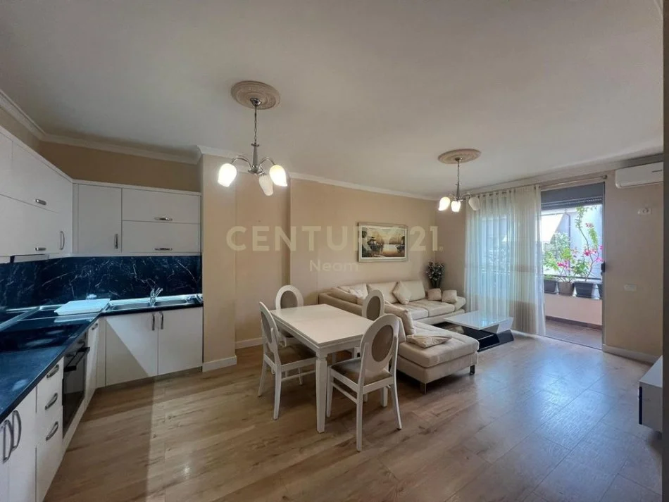 Tirane, jap me qera apartament 1+1 , 66 m² 550 € (Liqeni i Thatë)