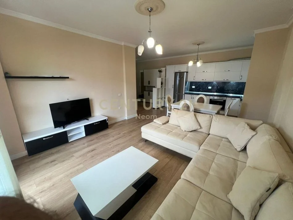 Tirane, jap me qera apartament 1+1 , 66 m² 550 € (Liqeni i Thatë)