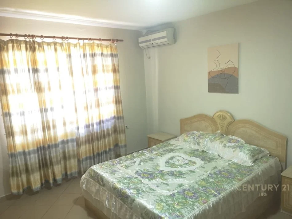 Tirane, shitet apartament Kati 3, 93 m² 150.000 € 