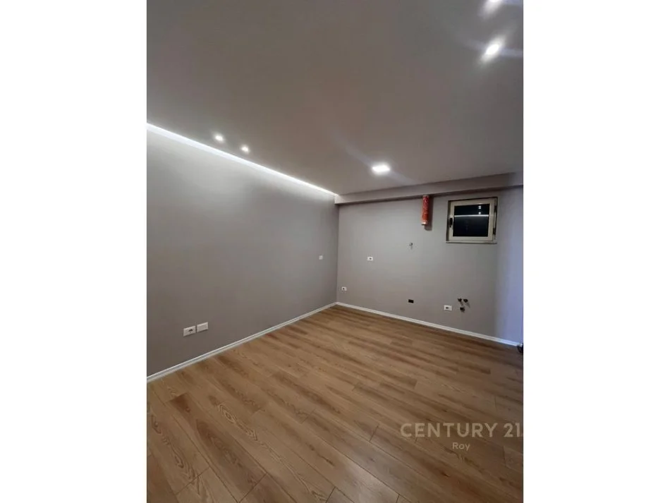 Durres, shitet apartament 1+1 Kati 7, 62 m² 75.000 € (PLEPA,DURRES!!)