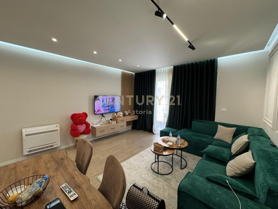 Tirane, shitet apartament 2+1+Ballkon Kati 2, 110 m² 2.400.000 € (Fillimi i Kodres se Diellit 1)
